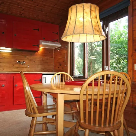 De Roek Vakantiebungalows * 欧特罗