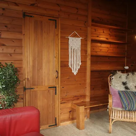 De Roek Vakantiebungalows Holiday park *