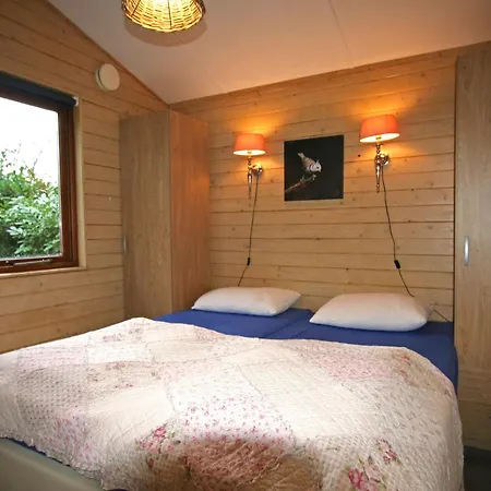 De Roek Vakantiebungalows ホリデーパーク