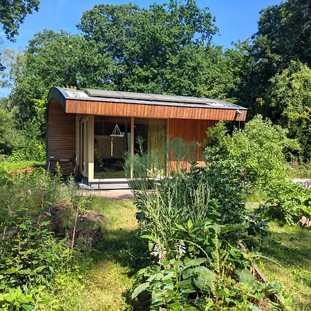 De Roek Vakantiebungalows * 欧特罗