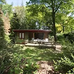 De Roek Vakantiebungalows 假日公园
