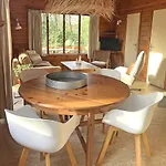 De Roek Vakantiebungalows * 欧特罗
